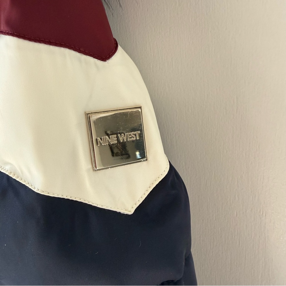 Chevron Colorblock Puffer Jacket with Faux Fur Trim Hood - Picture 8 of 15